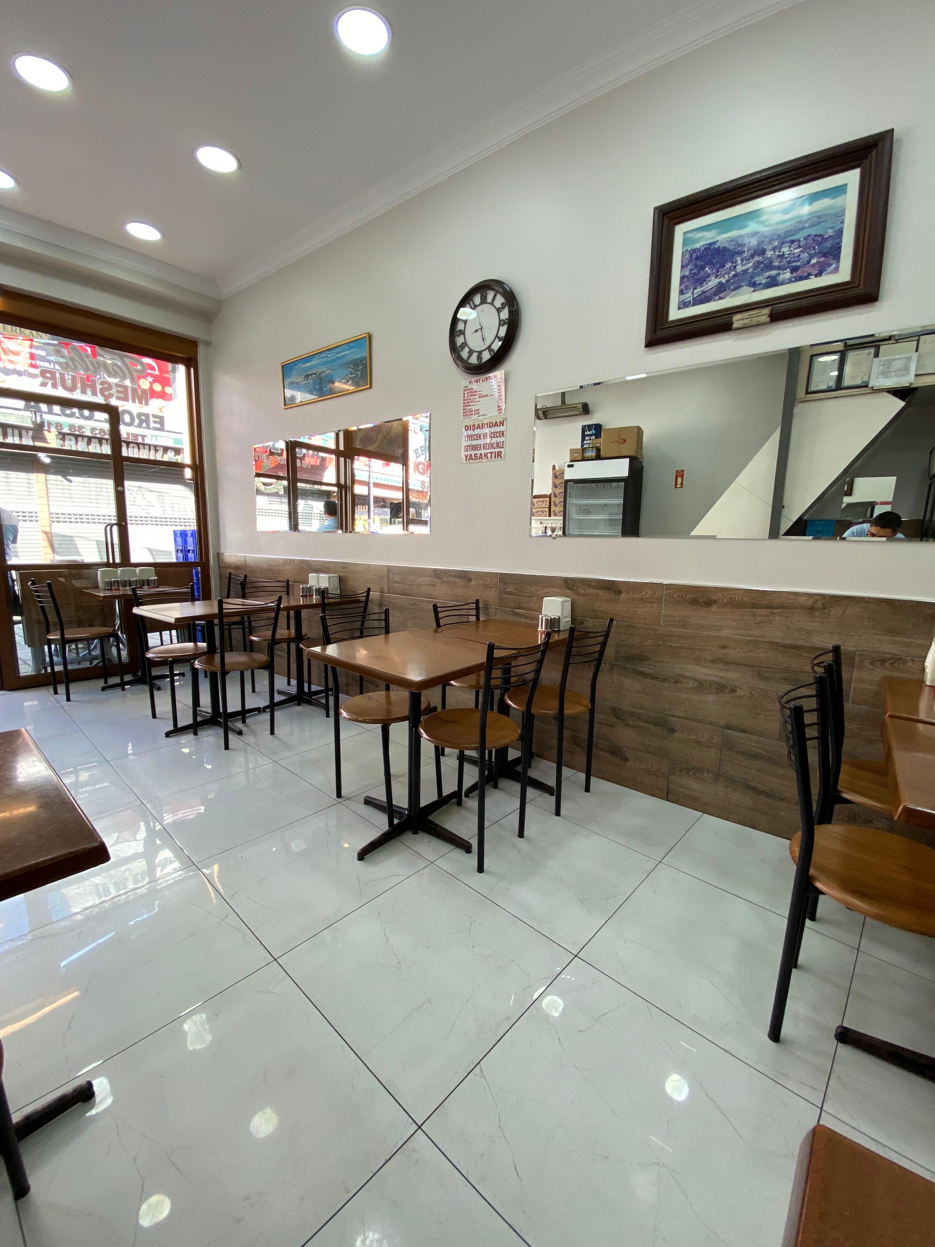 Güveç Salon