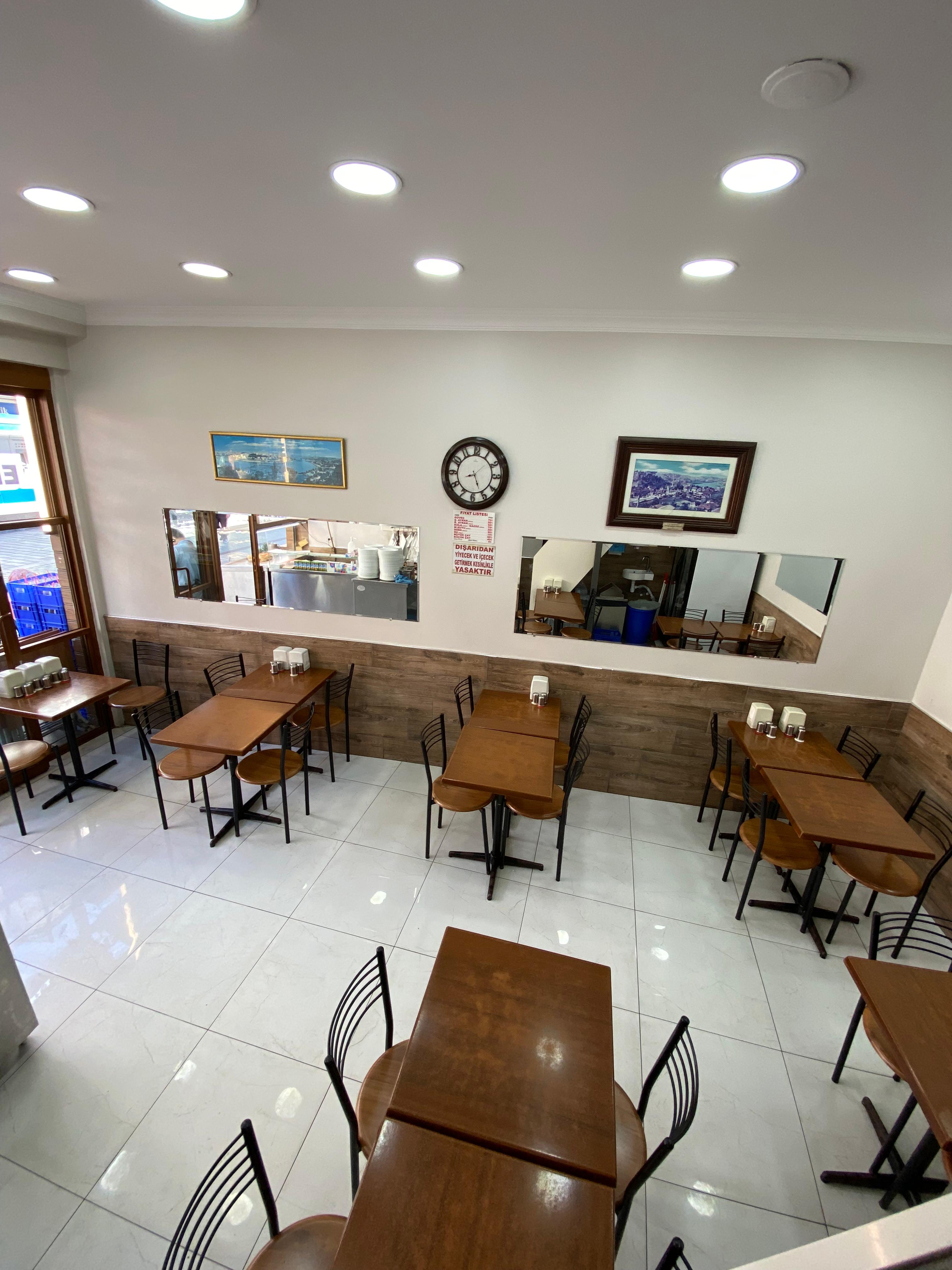 Güveç Salon